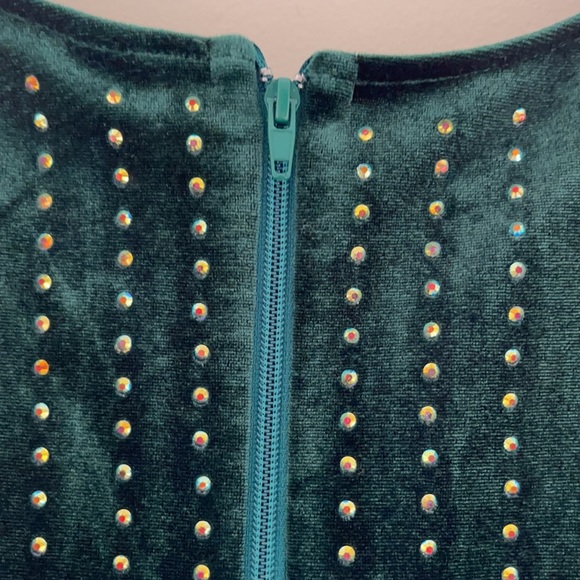 Hunter green velvet dress by Windsor - Picture 4 of 5